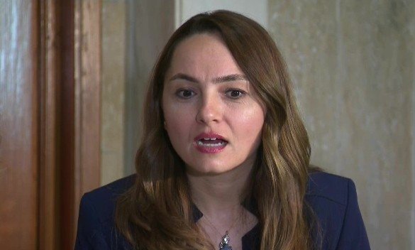 Președinta POT, Anamaria Gavrilă, are soluția pentru ieșirea din criza politică: ”Deci, care este întâi, oul sau găina?”