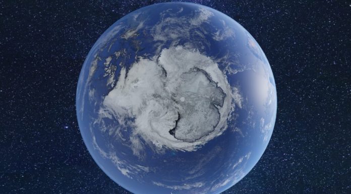 Ce ascunde Antarctica sub kilometri de gheață? O „capsulă a timpului” i-a uimit pe cercetători