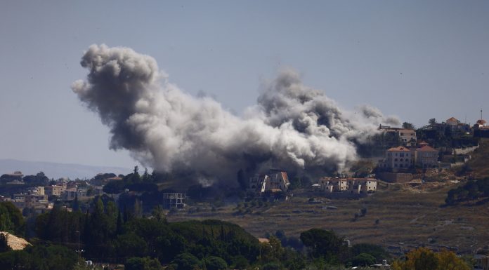 Cel puţin 20 de morţi în Liban după noi atacuri israeliene, la o zi de la intrarea în vigoare a armistiţiului