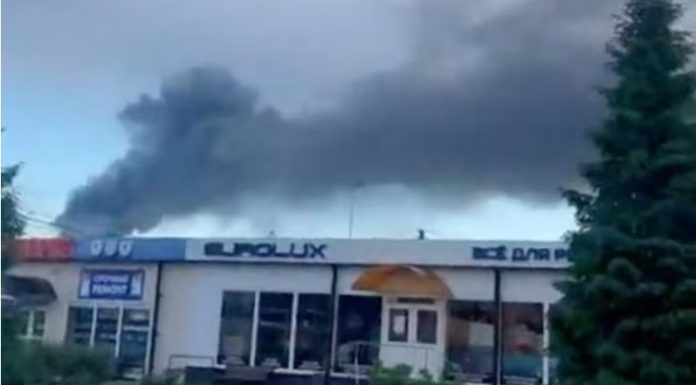 UPDATE – Drone ucrainene au lovit Sankt Petersburg, unde se deschide forumul economic la care va vorbi şi Vladimir Putin. Zelenski anunţă că a fost atacat un terminal petrolier