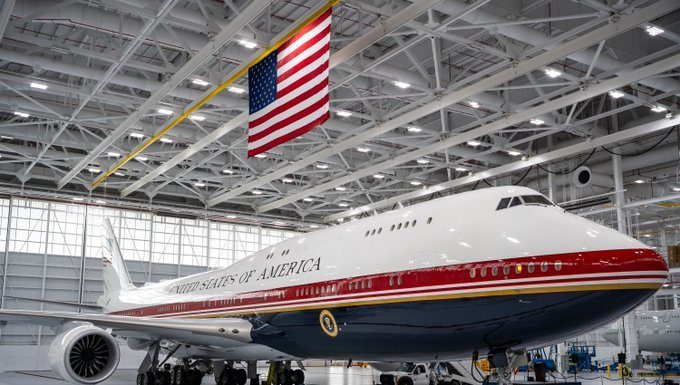 „Casa Albă zburătoare”: Trump a primit noul avion Air Force One donat de Qatar
