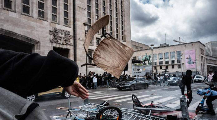 Protestele scapă de sub control în Bruxelles. „Studiile sunt doar pentru bogați”. De ce se revoltă tinerii