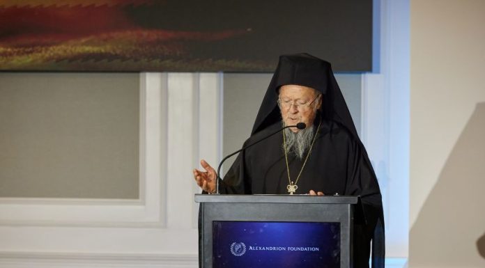 Patriarhul României participă la evenimentele dedicate onomasticii Patriarhului Ecumenic / Sfânta Liturghie, oficiată de Patriarhul Ecumenic Bartolomeu, Patriarhul Daniel al României şi Patriarhul Daniil al Bulgariei