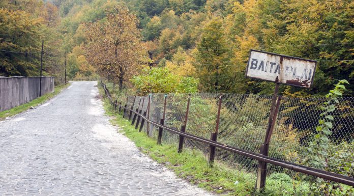 Minerii de la Vast Băiţa Plai reclamă o situaţie „de o gravitate extremă”: După luni de salarii neplătite, angajatorul a ales concedierea colectivă în locul dialogului social şi al negocierii Contractului Colectiv de Muncă/ Ce solicită sindicaliştii
