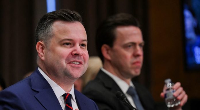 Cine este Bill Pulte, omul lui Trump ajuns la conducerea spionajului SUA. Liderul de la Casa Albă cere concedieri masive în serviciile de informații
