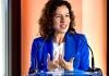 Roxana Mînzatu: „De azi, școlile europene au un ghid comun pentru a preda inteligența artificială”. Cum va fi integrat în școli