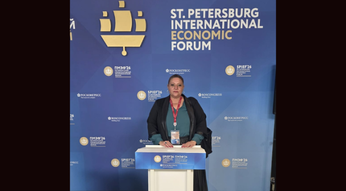 Șoșoacă îi spune lui Putin, la Sankt Petersburg, că românii nu-l urăsc: „Nu vrem să ajutăm Ucraina, dar România e condusă de Bruxelles”