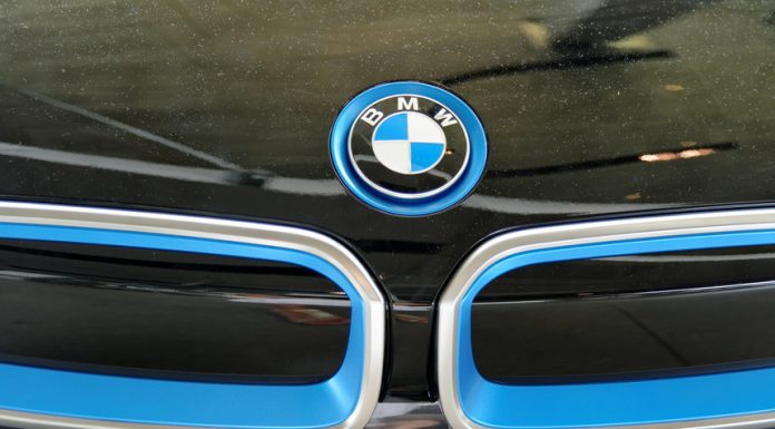 Acţiunile BMW au coborât la cel mai redus nivel din ultimii peste cinci ani după avertismentul privind profitul