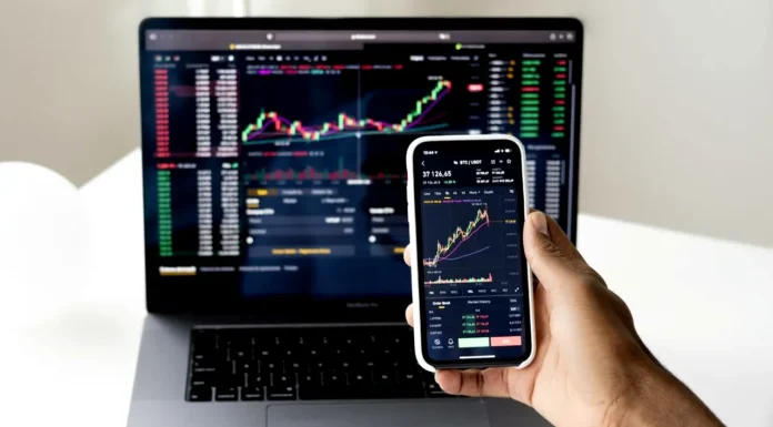Prăbușire totală pe bursele din SUA. Nasdaq a pierdut peste 4%, bitcoin cade sub 60.000 de dolari