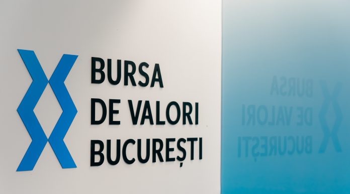 Debut de săptămână marcat de ezitare la BVB. Acțiunile băncilor, afectate de amenda pentru ROBOR. Banca Transilvania concentrează aproape jumătate din activitatea de tranzacționare
