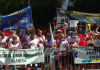 Sute de angajați din Sănătate protestează în fața Ministerului Muncii. Ei acuză tăierea sporurilor și scăderea veniturilor