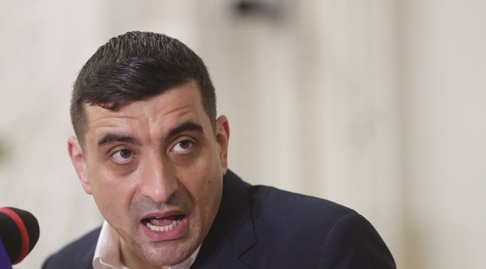 Simion, prima reacție după informațiile că Veștea a negociat cu parlamentari AUR: „În alte părți e plin de trădători”