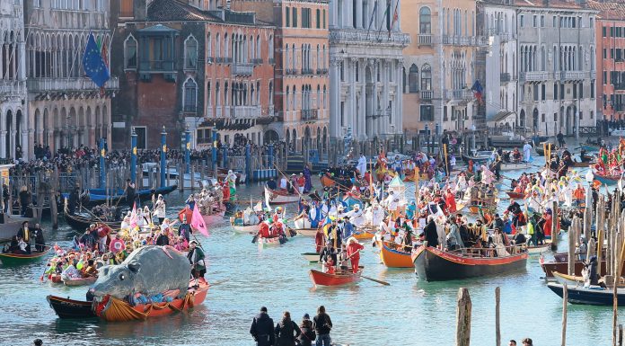 Veneția ar putea introduce una dintre cele mai mari taxe turistice din Europa: până la 50 de euro pentru vizita de o zi