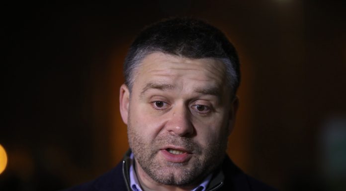 Instanța oprește temporar reorganizarea lui Ciucu la Primăria Capitalei. Prima victorie a sindicaliștilor