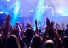 Studiu: Ce se întâmplă în creier în timpul unui concert live. Muzica sincronizează undele cerebrale cu ritmul sunetului