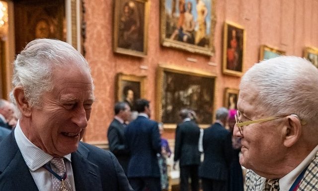Regele Charles al III-lea i-a adus un omagiu lui David Hockney, un „gigant al artei” şi un om „cu adevărat unic”
