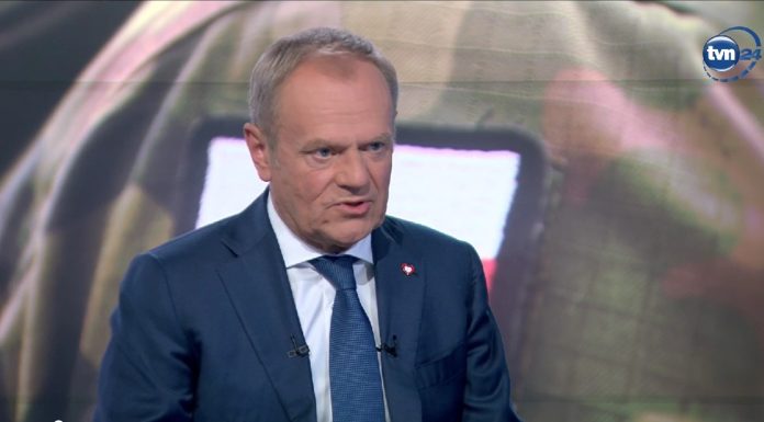Polonia ar trebui să participe la negocierile privind Ucraina, afirmă premierul Donald Tusk nemulţumit după întâlnirea de la Londra între Zelenski, Macron, Merz şi Starmer