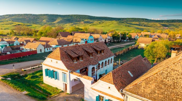 Viscri atrage noi investiții în turismul de nișă. Azuria Viscri, un nou proiect de ospitalitate bazat pe patrimoniu și gastronomie locală
