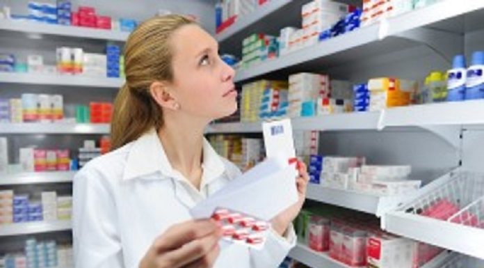 Help Net, Farmexim și El Pharma își cresc afacerile