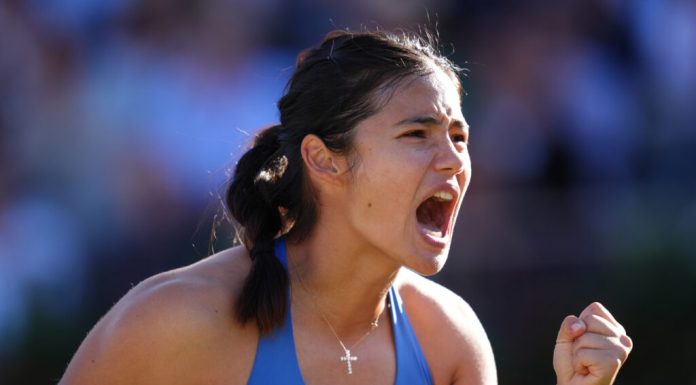 Emma Răducanu și Donna Vekic vor disputa finala turneului WTA 500 de la Queen’s
