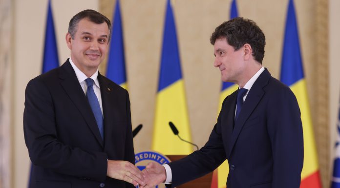 Cum îl descrie presa internațională pe premierul desemnat, Eugen Tomac: „Un liberal pro-occidental cu rădăcini în Basarabia”