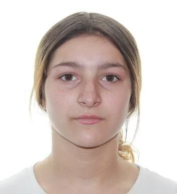 Sibiu: Fată de 15 ani, căutată de poliţişti după ce ar fi fost obligată de fostul iubit să urce într-un autoturism, cu care au plecat