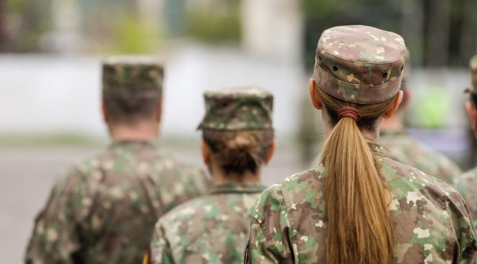 Româncă de la Forțele Navale, rănită grav la un exercițiu militar în SUA. Elicea unei drone V-BAT i-a retezat două degete
