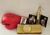 Marele pugilist Lucian Bute a donat bunuri personale Muzeului Naţional de Istorie a României