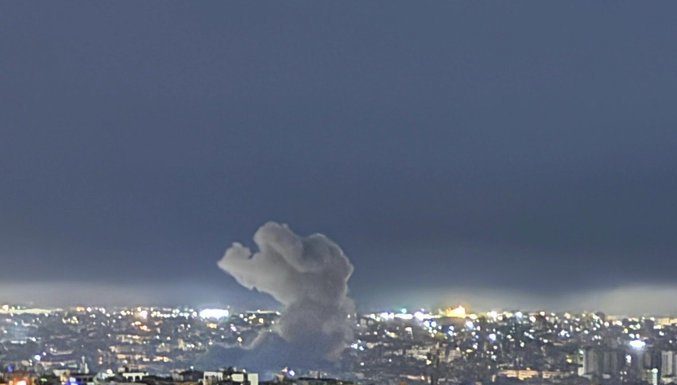 Israelul loveşte din nou Beirutul după ce Hezbollah a lansat tiruri peste graniţă