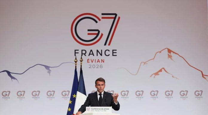 Macron anunţă o ”remobilizare a G7” ”extrem de importantă” în favoarea Ucrainei şi creşterii presiunilor împotriva Rusiei. ”Este pentru prima oară când avem o asemenea convergenţă în G7” în favoarea Ucrainei. ”Nu există nicio voinţă serioasă a Rusiei” de