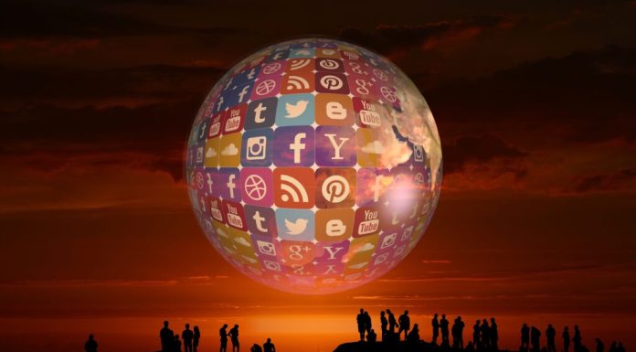 „Ar extinde cenzura”. Planul unei țări privind accesul adolescenților la social media conține o excepție controversată