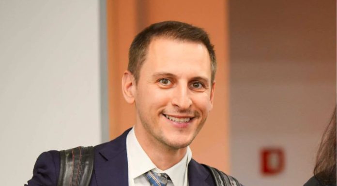 George Gima (USR), despre sentinţa în cazul lui Dominic Fritz: Mai degrabă e multă emoţie în spaţiul public. Nu e o anchetă penală, e administrativă / Despre acuzaţiile aduse lui Ciprian Ciucu: Într-o democraţie trebuie probată vinovăţia cuiva