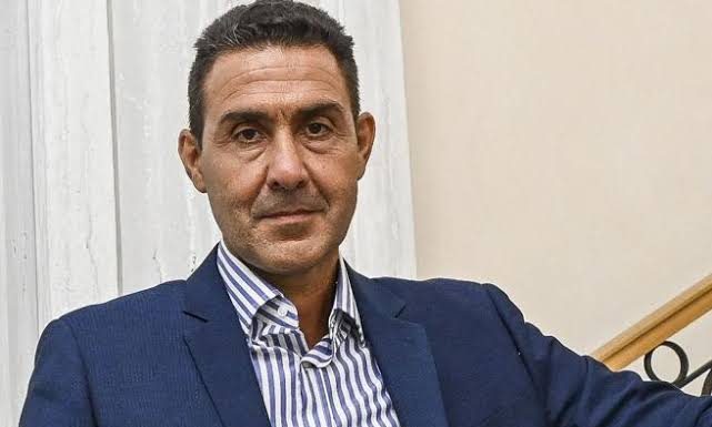 Un general italian își mobilizează trupele, amenințând că o va înconjura pe Meloni