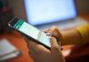 Psihologii spun că persoanele care își împărtășesc încontinuu problemele pe WhatsApp pot amplifica suferința emoțională a celorlalți