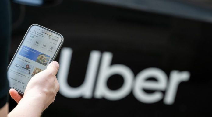 Taxiurile fără șofer ajung în Europa. Uber pregătește primele teste în Germania