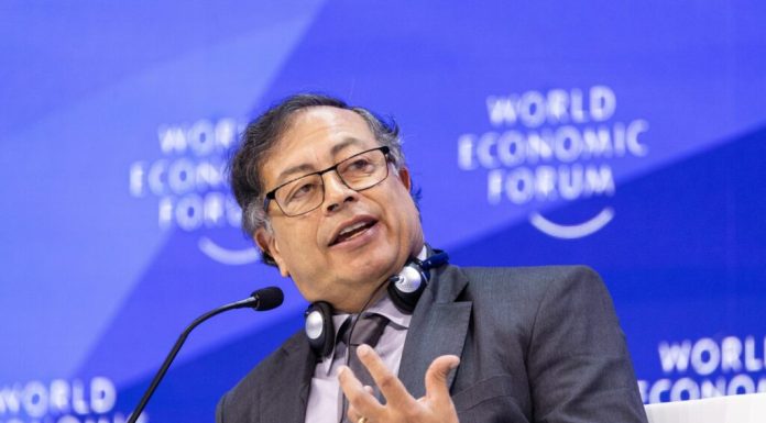 Columbia: Acord de pace între guvernul Petro și gherile