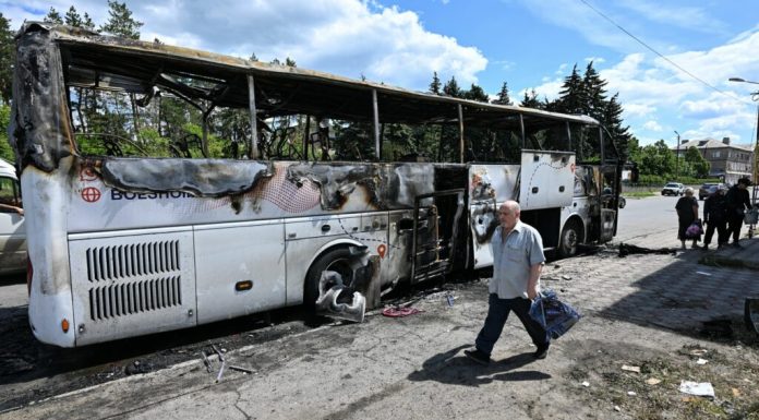 Rusia acuză Ucraina că a atacat un autobuz cu elevi din Belarus. Kievul neagă acest lucru
