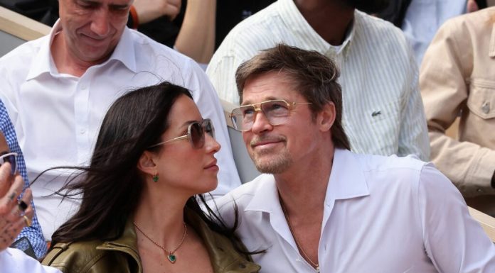 Trendul „ingenios” ce ascunde îmbătrânirea, popular în rândul vedetelor. Brad Pitt s-a alăturat tendințelor