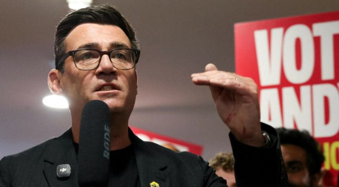 Cine este Andy Burnham, omul care ar putea deveni următorul prim-ministru al Marii Britanii