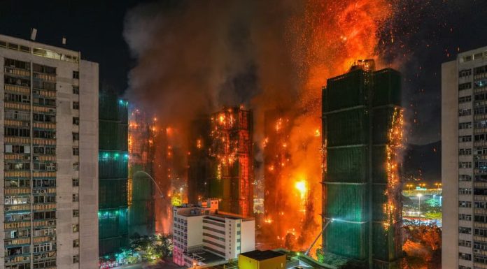 Ce acuzații au fost aduse celor responsabili de incendiul masiv din Hong Kong în care au murit 168 de persoane
