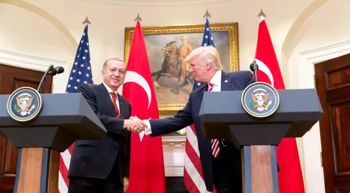 Donald Trump va merge la summitul NATO din Ankara. Prezența președintelui american a fost anunțată de Turcia