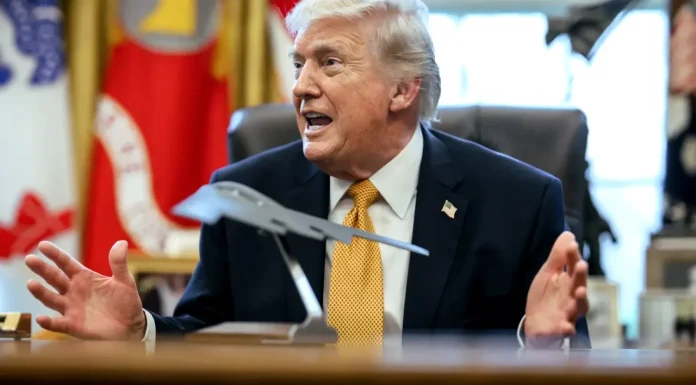 Trump susține că a învins Iranul și vorbește despre o „capitulare necondiționată”. Republicanii contestă termenii acordului cu Teheranul