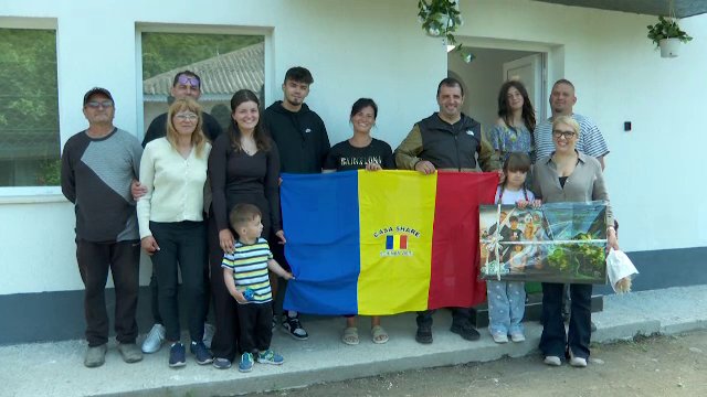 O familie din Iași rămasă fără locuință în urma unui incendiu a primit o casă nouă: „Acum au un nou început în viață”