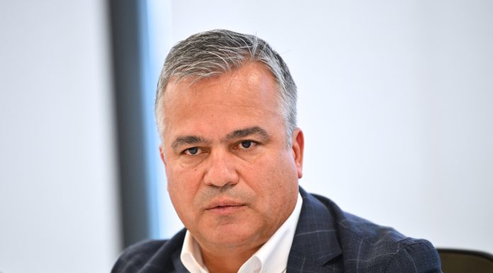 ULTIMA ORĂ Eugen Tomac renunță la mandatul de premier propus. Nicușor Dan îl desemnează pe liberalul Adrian Veștea să facă guvern