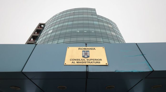 Adunările generale ale ale curţilor de apel, tribunalelor, judecătoriilor şi procurorilor, convocate pentru data de 9 iunie, pentru emiterea unui punct de vedere cu privire la noua lege a salarizării/ Magistraţii reclamă o campanie de decredibilizare