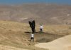 Palestinienii, prinşi la mijloc între coloniştii israelieni şi Hamas, trag un semnal de alarmă, într-un raport, o Comisie mandatată de ONU. Coloniştii consideră că poartă un ”război sfânt” menit să elibereze întregul teritoriu al Israelului