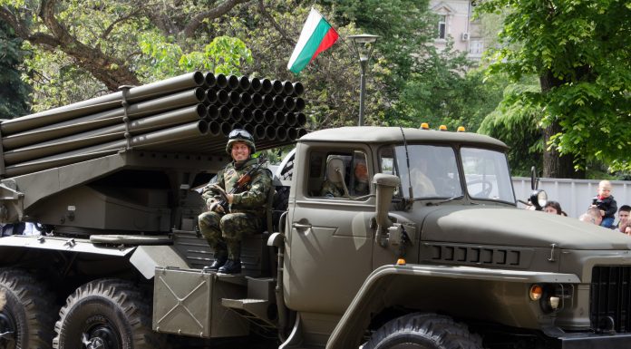 Bulgaria, una din țările care au ajutat cel mai mult Ucraina cu arme. O parte din livrări s-ar fi făcut cu ajutorul României
