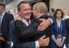 Vladimir Putin s-a întâlnit cu fostul cancelar german Gerhard Schröder, pe care-l vrea mediator în negocierile cu Europa