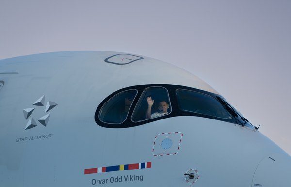 Războiul cu Iranul lovește industria aviatică: profiturile companiilor aeriene se prăbușesc