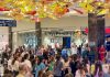 Românii merg mai des la mall decât în parc sau la piață. Suma cheltuită la o ieșire obișnuită